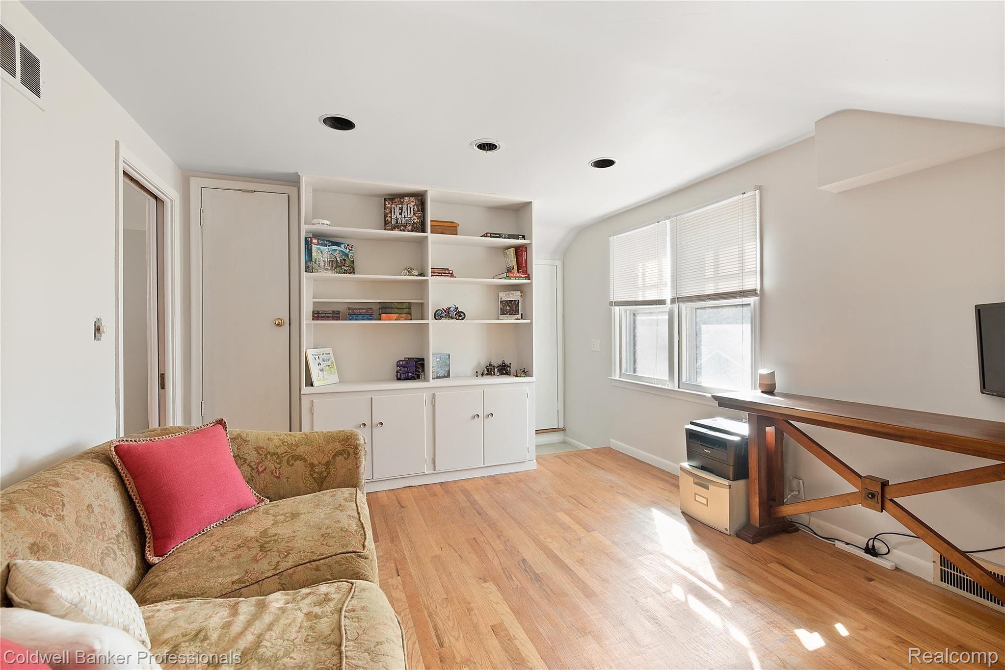 1321 Franklin Road Berkley, MI 48072 - Photo 21 of 26 2021 1321 Franklin Berkley 0575.jpg