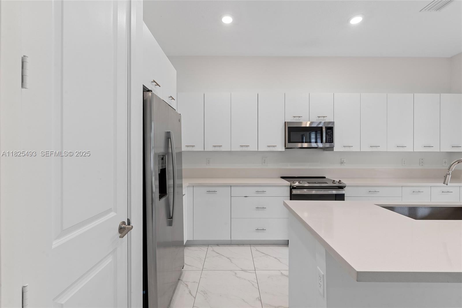 4349 Southwest 173rd Avenue Miramar, FL 33029 - Photo 15 of 63