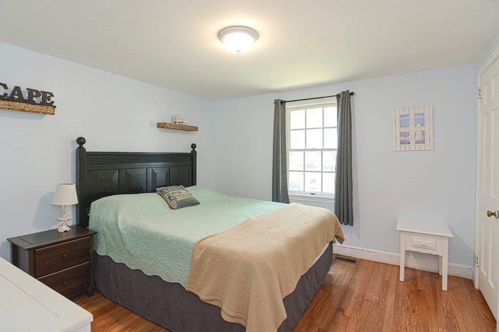 10 Elton Road Yarmouth, MA 02673 - Photo 14 of 37