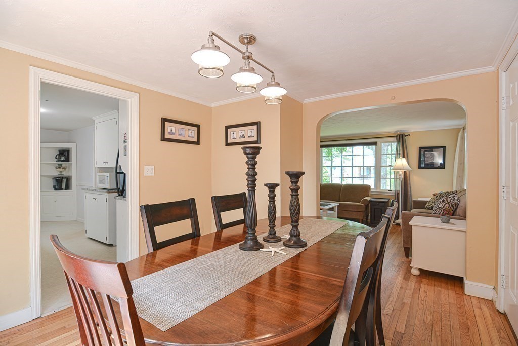 10 Elton Road Yarmouth, MA 02673 - Photo 6 of 37