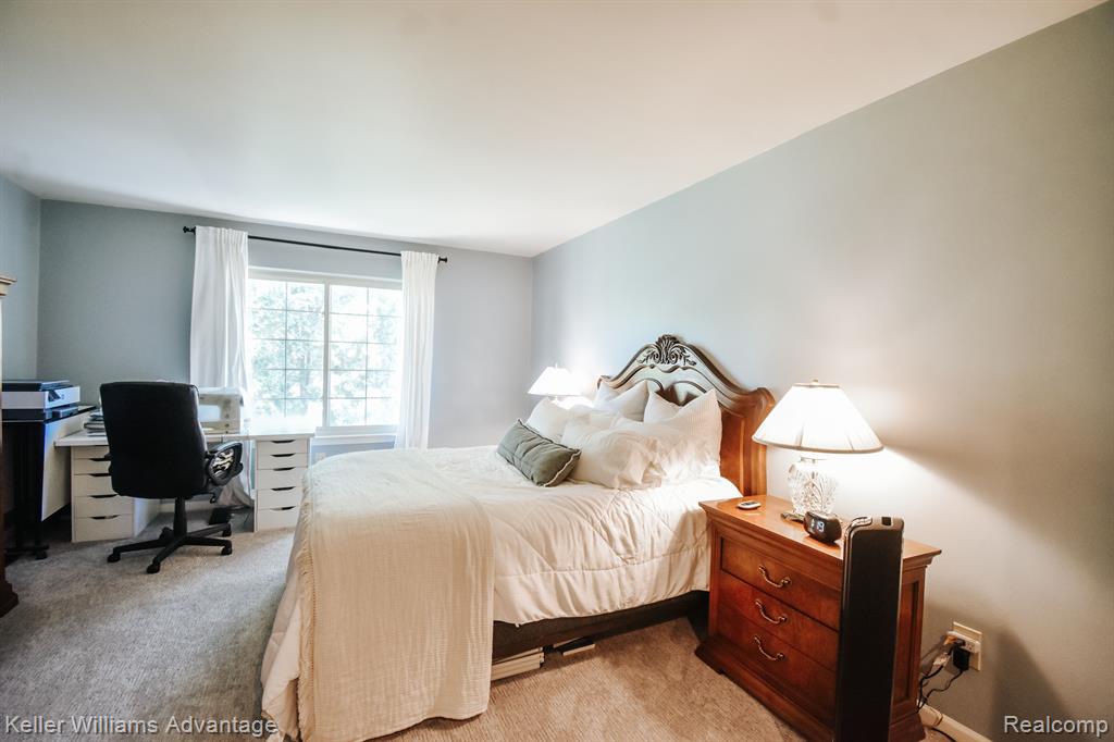 29632 Middlebelt Road, Unit 2704 Farmington Hills, MI 48334 - Photo 14 of 19