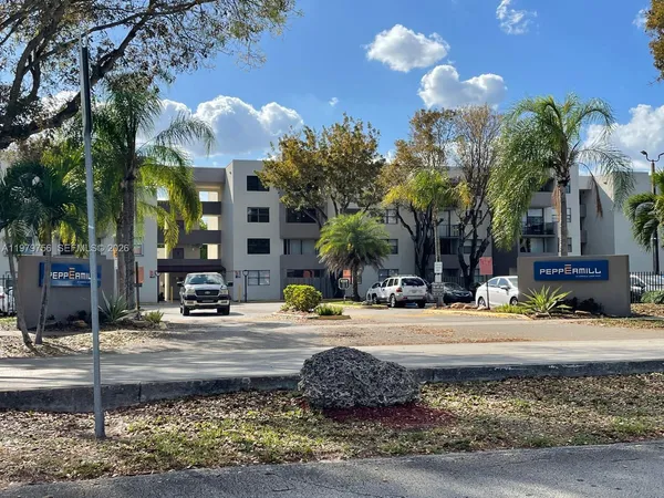 $2,200 | 8002 Southwest 149th Avenue, Unit B409, Miami, FL 33193