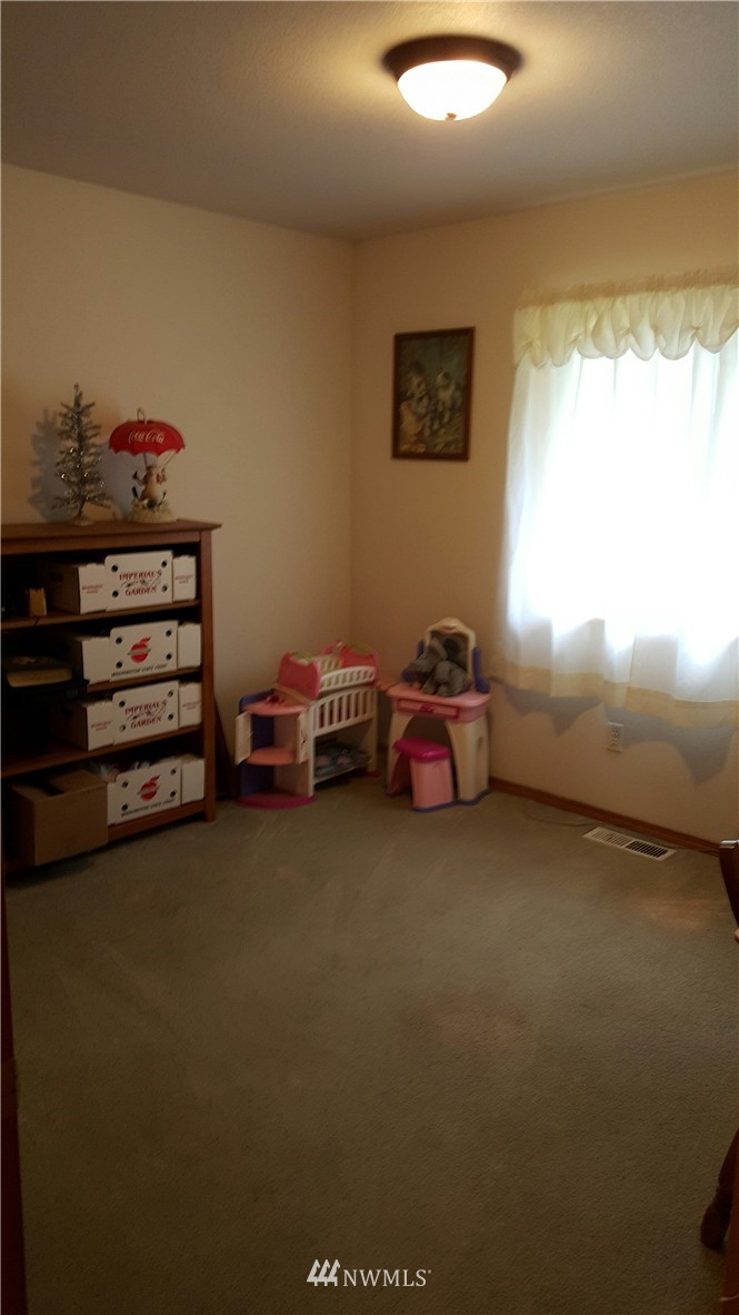 12717 Koeppen Road Southeast Rainier, WA 98576 - Photo 16 of 25 Gallery Image 16