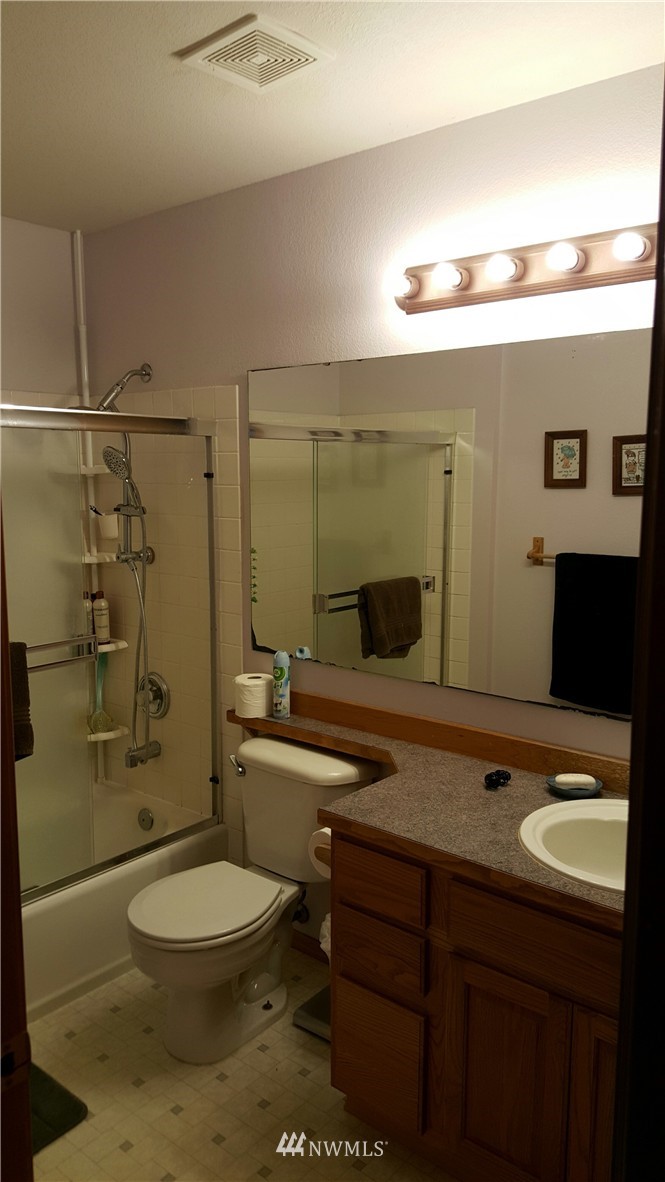 12717 Koeppen Road Southeast Rainier, WA 98576 - Photo 10 of 25 Gallery Image 10