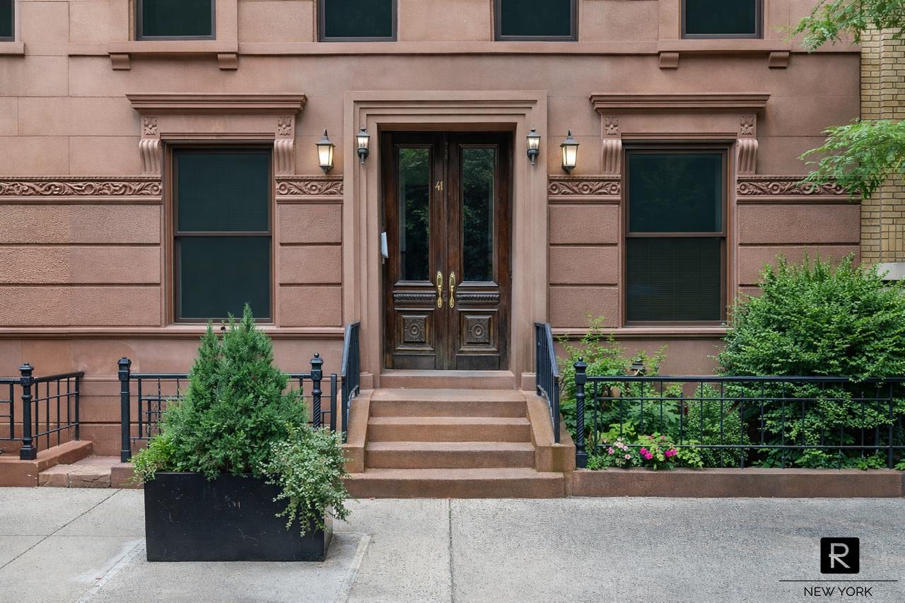 41 Jane Street, Unit 2B Manhattan, NY 10014 - Photo 8 of 10