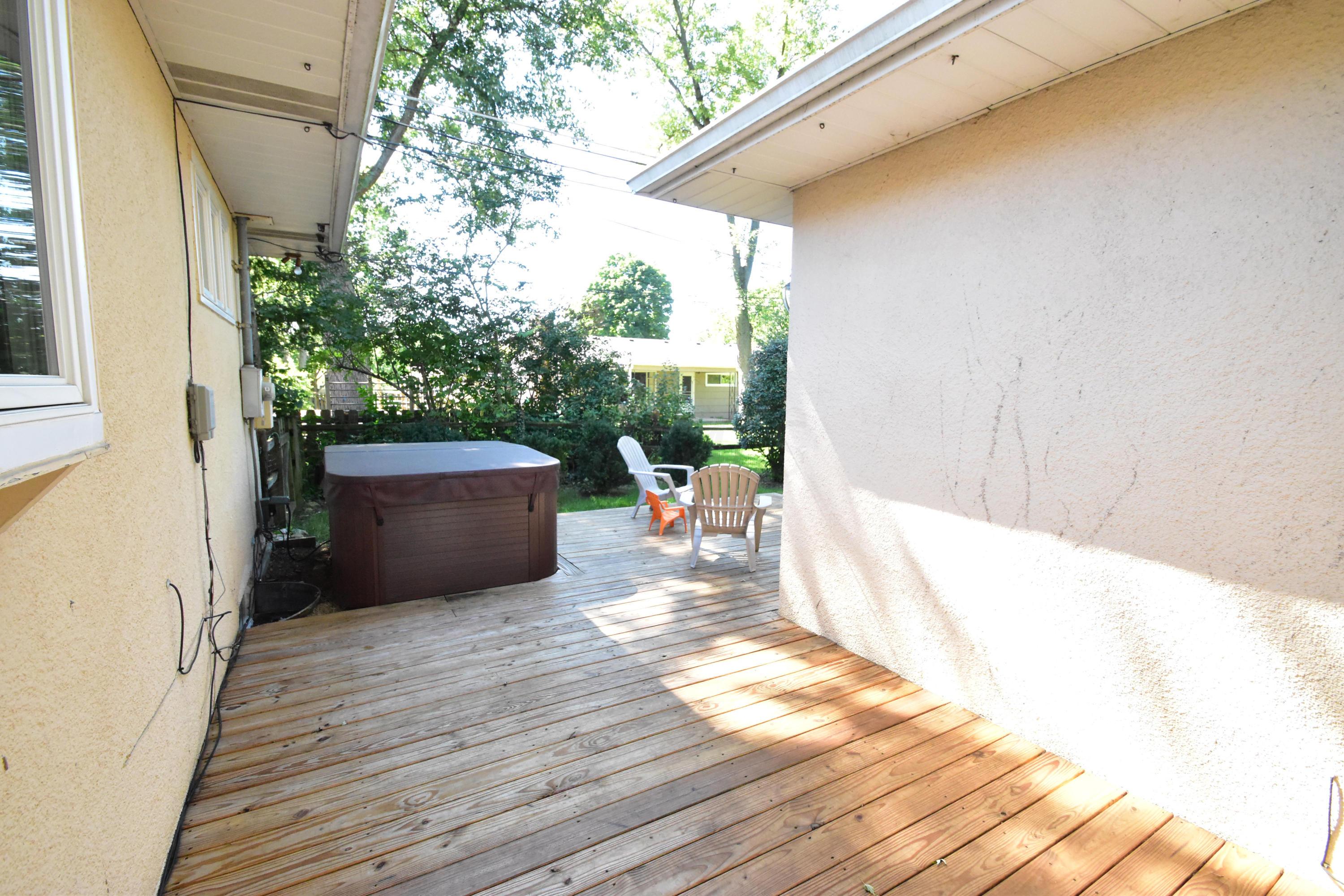 3011 Oldham Road Columbus, OH 43221 - Photo 11 of 30