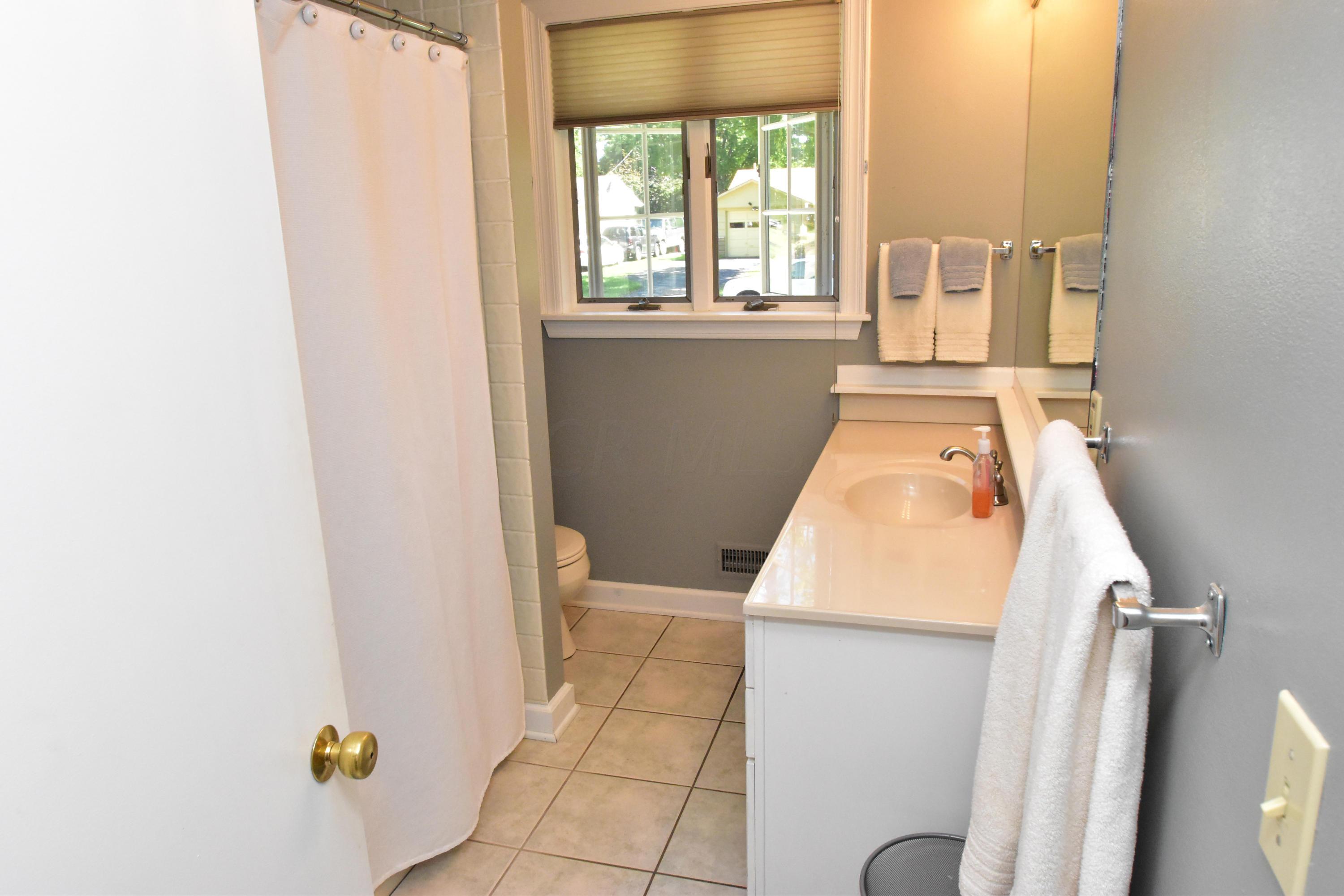 3011 Oldham Road Columbus, OH 43221 - Photo 15 of 30