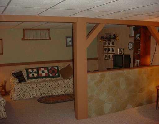360 Mendon Road Smithton, PA 15479 - Photo 6 of 8 Den/Family/Great Room.