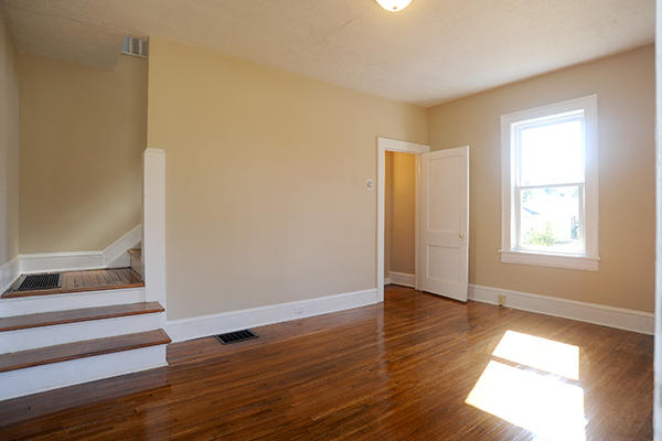 3017 Plantation Road Northeast Roanoke, VA 24012 - Photo 3 of 10 Living room