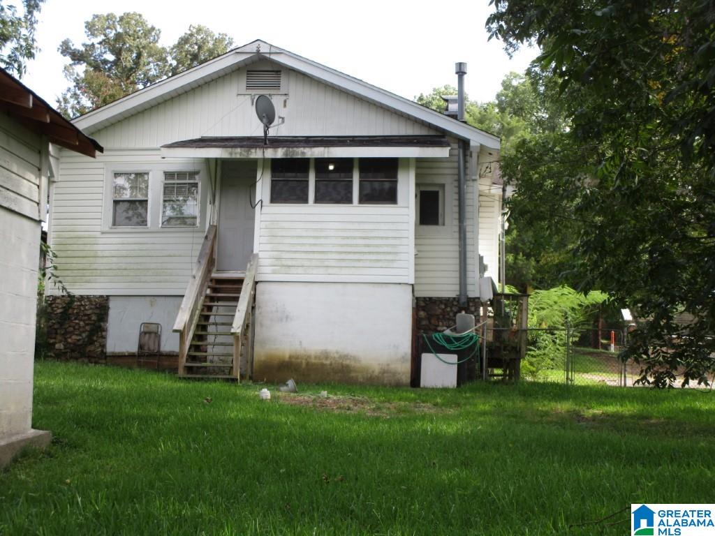 446 Valley Road Fairfield, AL 35064 - Photo 2 of 6
