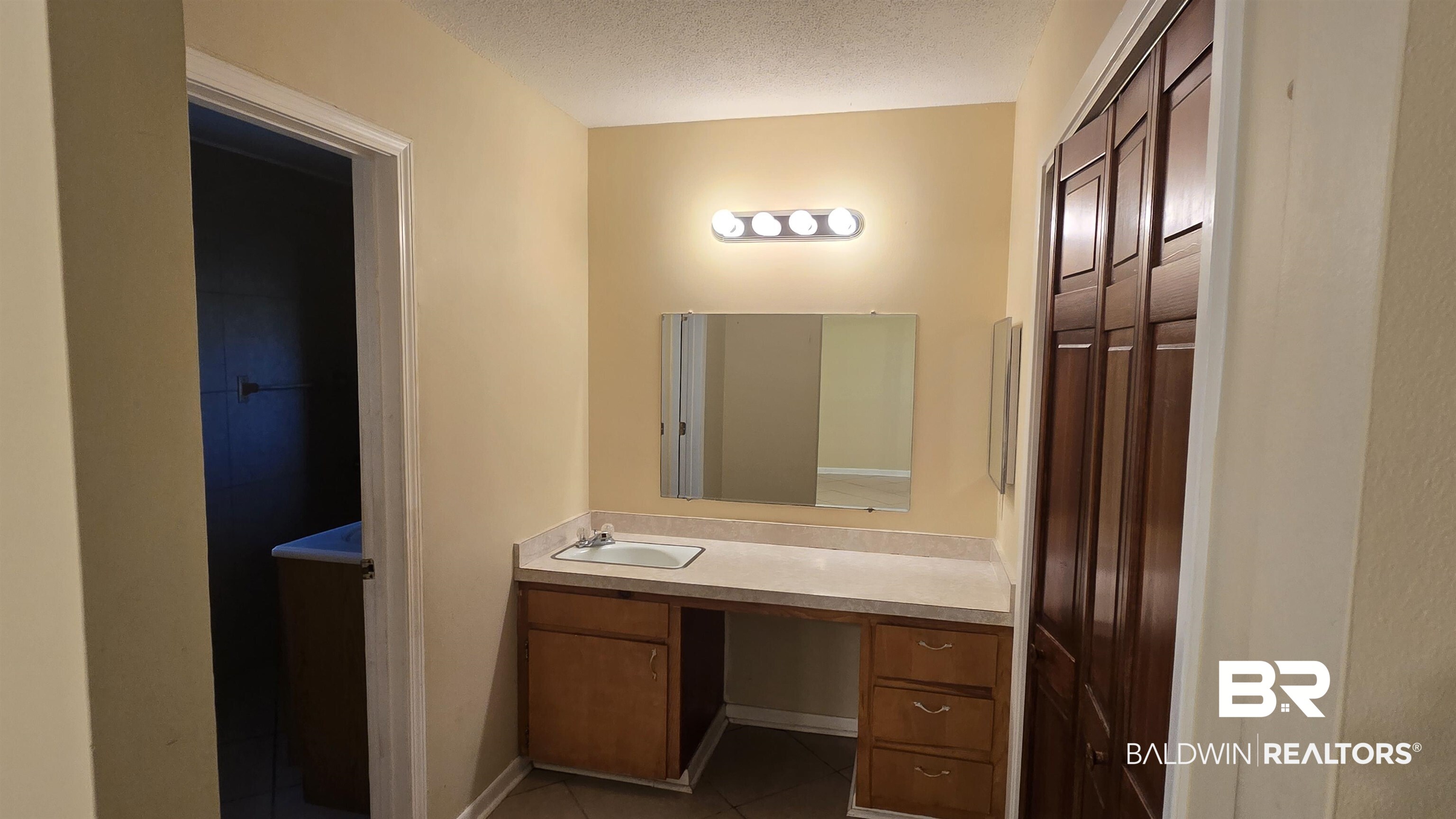 615 East Pedigo Avenue Foley, AL 36535 - Photo 29 of 31