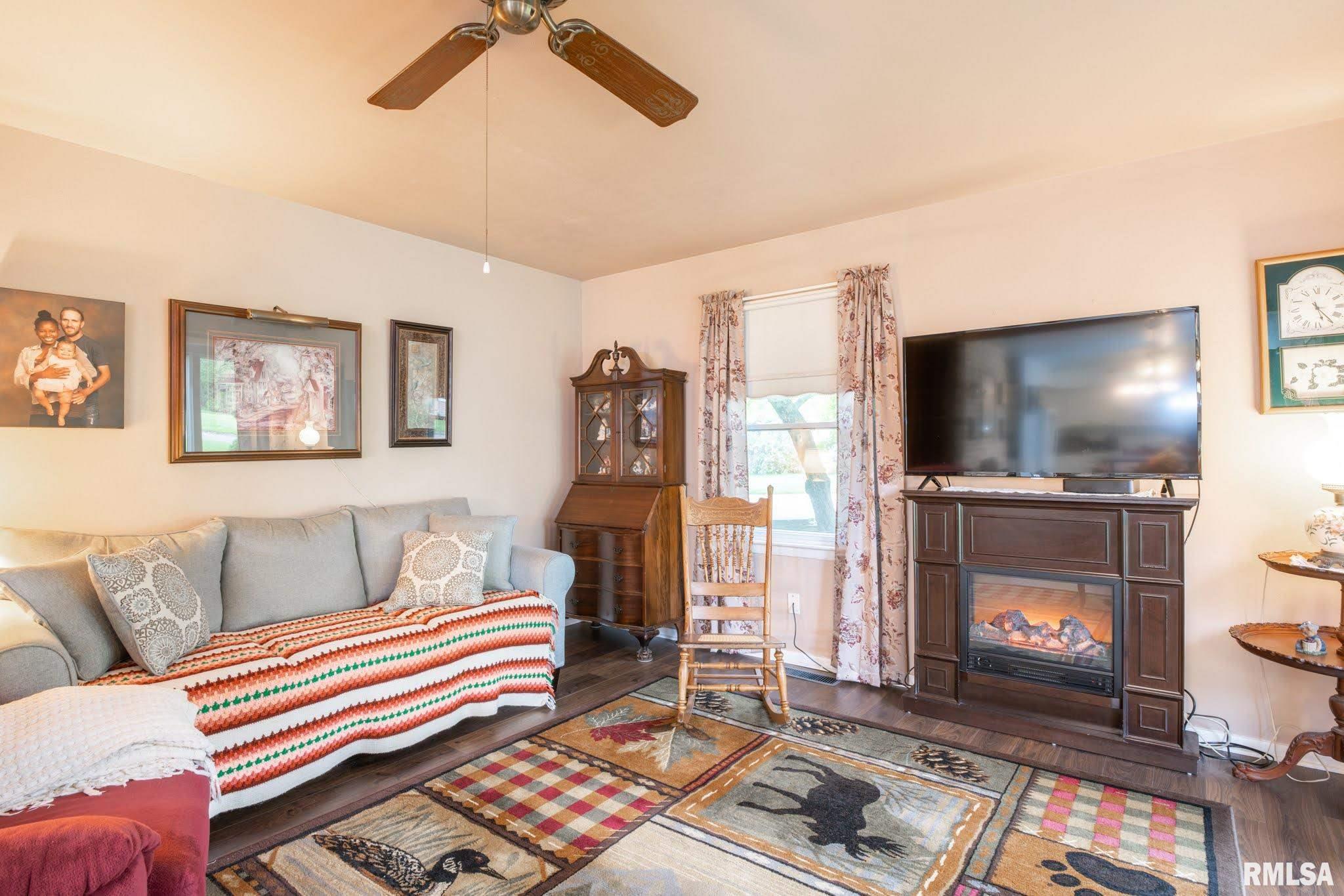 200 Sangamon Road Marquette Heights, IL 61554 - Photo 16 of 37 Gallery Image 16