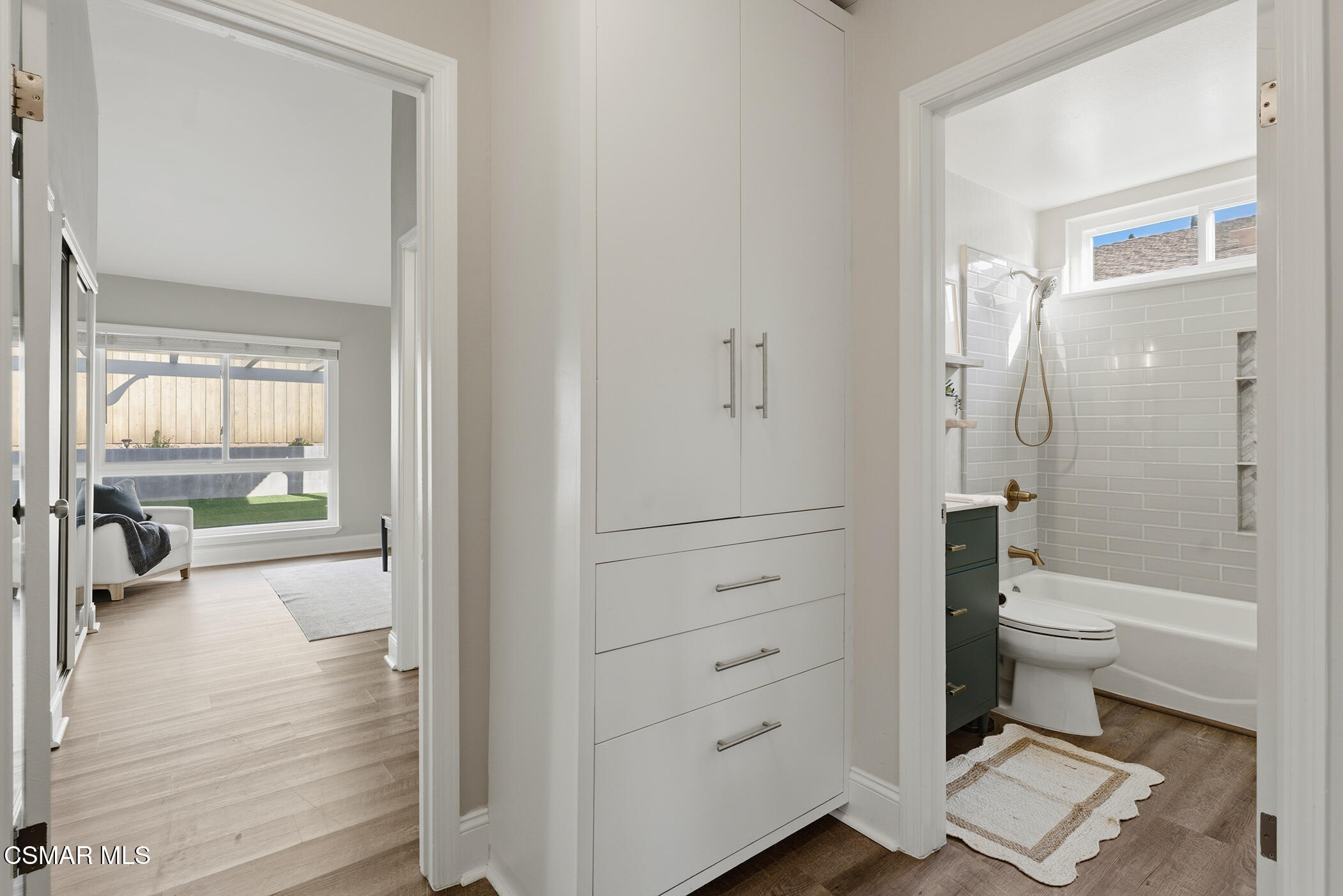 1860 Wychoff Avenue Simi Valley, CA 93063 - Photo 23 of 47 a bathroom with a toilet a sink and shower