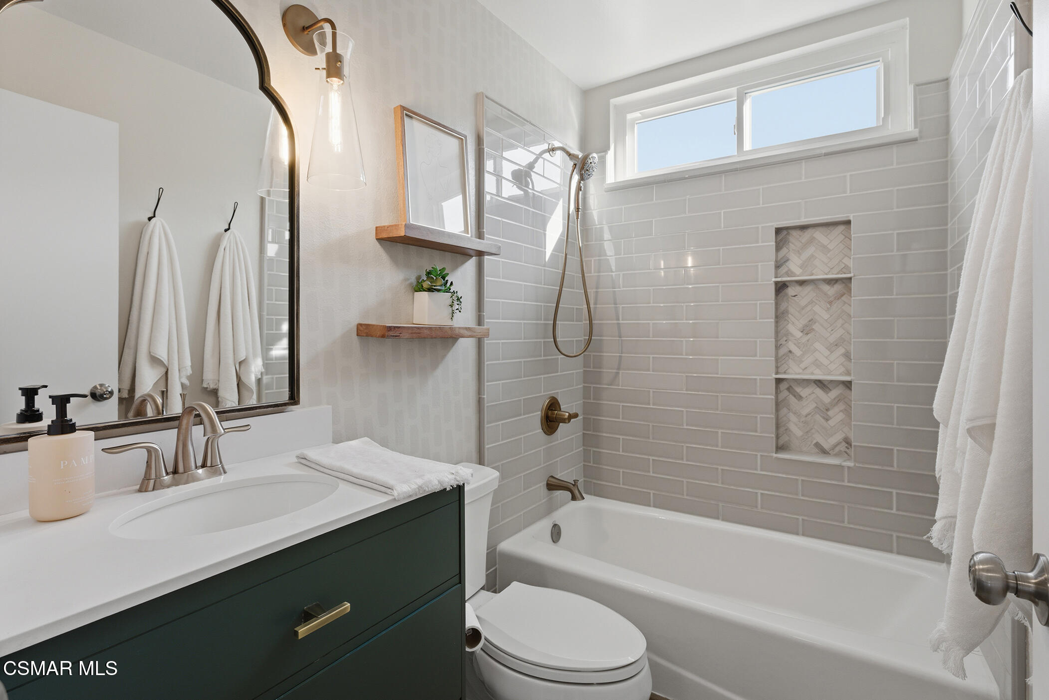 1860 Wychoff Avenue Simi Valley, CA 93063 - Photo 26 of 47 a bathroom with a sink a toilet and a bathtub