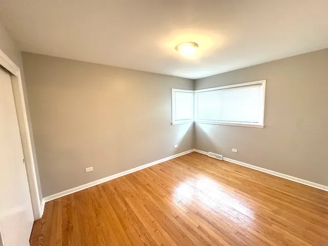 $250,000 | 16856 School Street, South Holland, IL 60473