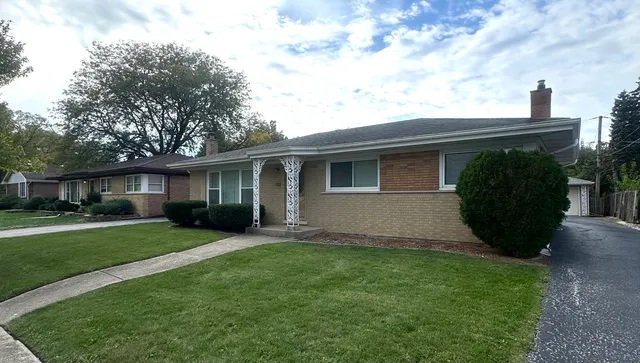 $250,000 | 16856 School Street, South Holland, IL 60473