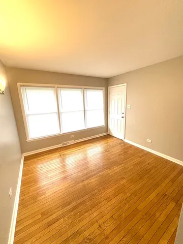 $250,000 | 16856 School Street, South Holland, IL 60473