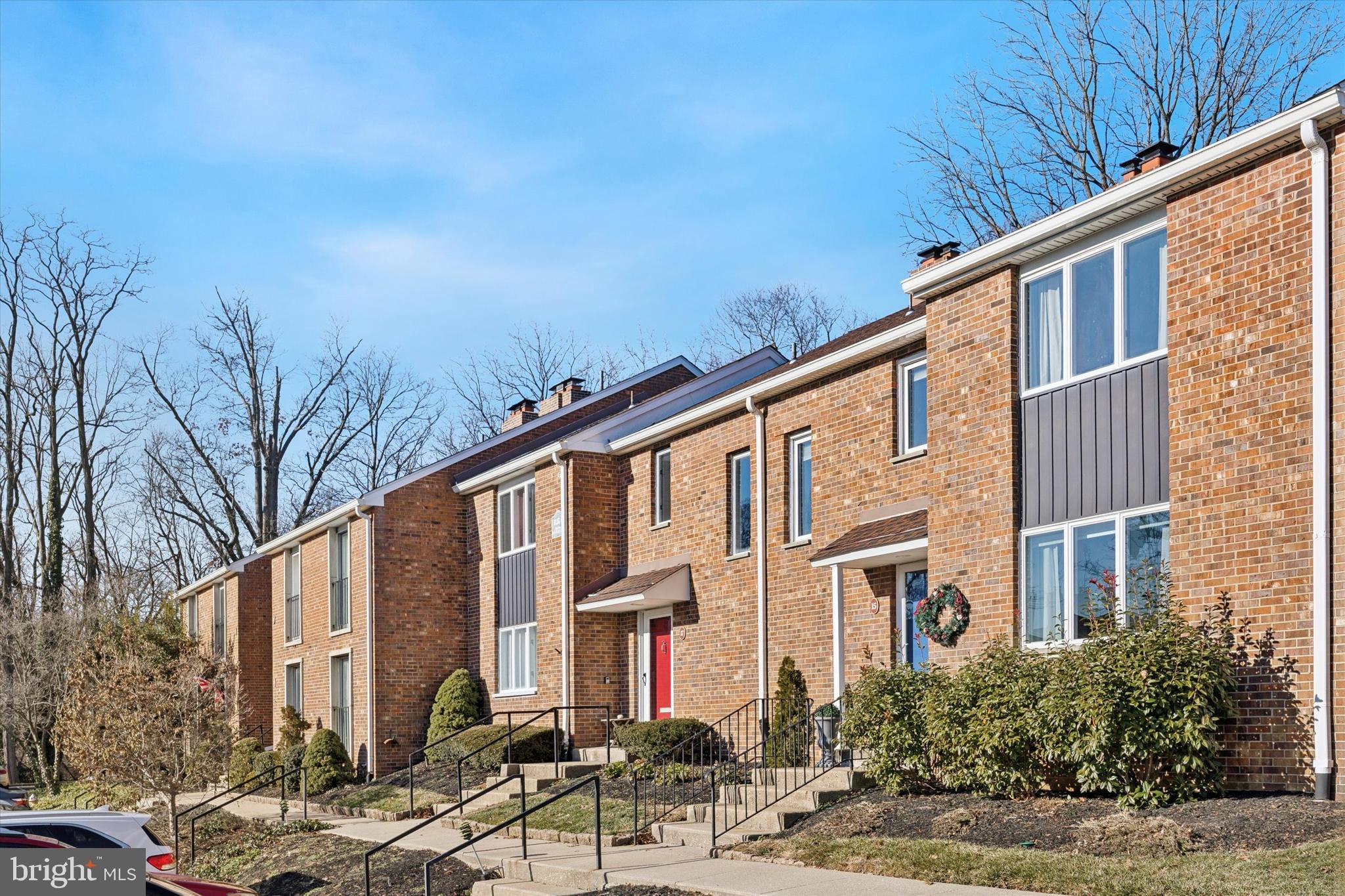 15 West Close Moorestown, NJ 08057 - Photo 2 of 25