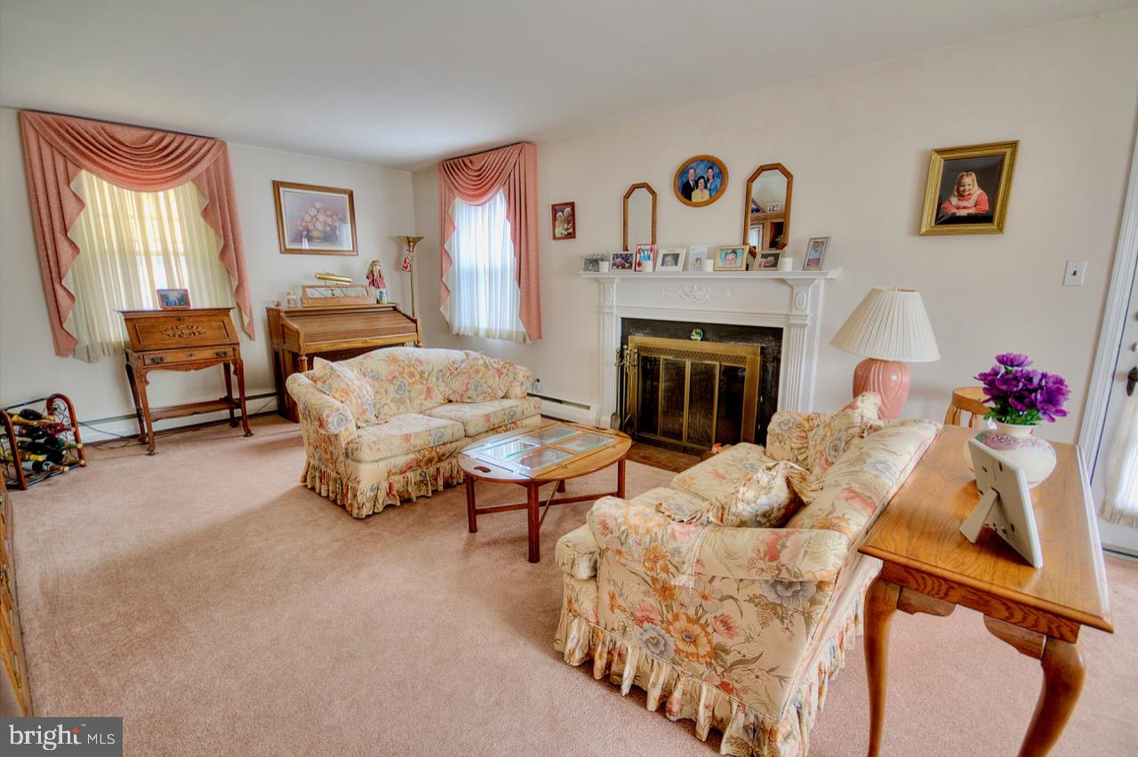 1430 Ashton Road Havertown, PA 19083 - Photo 6 of 24 Gallery Image 6