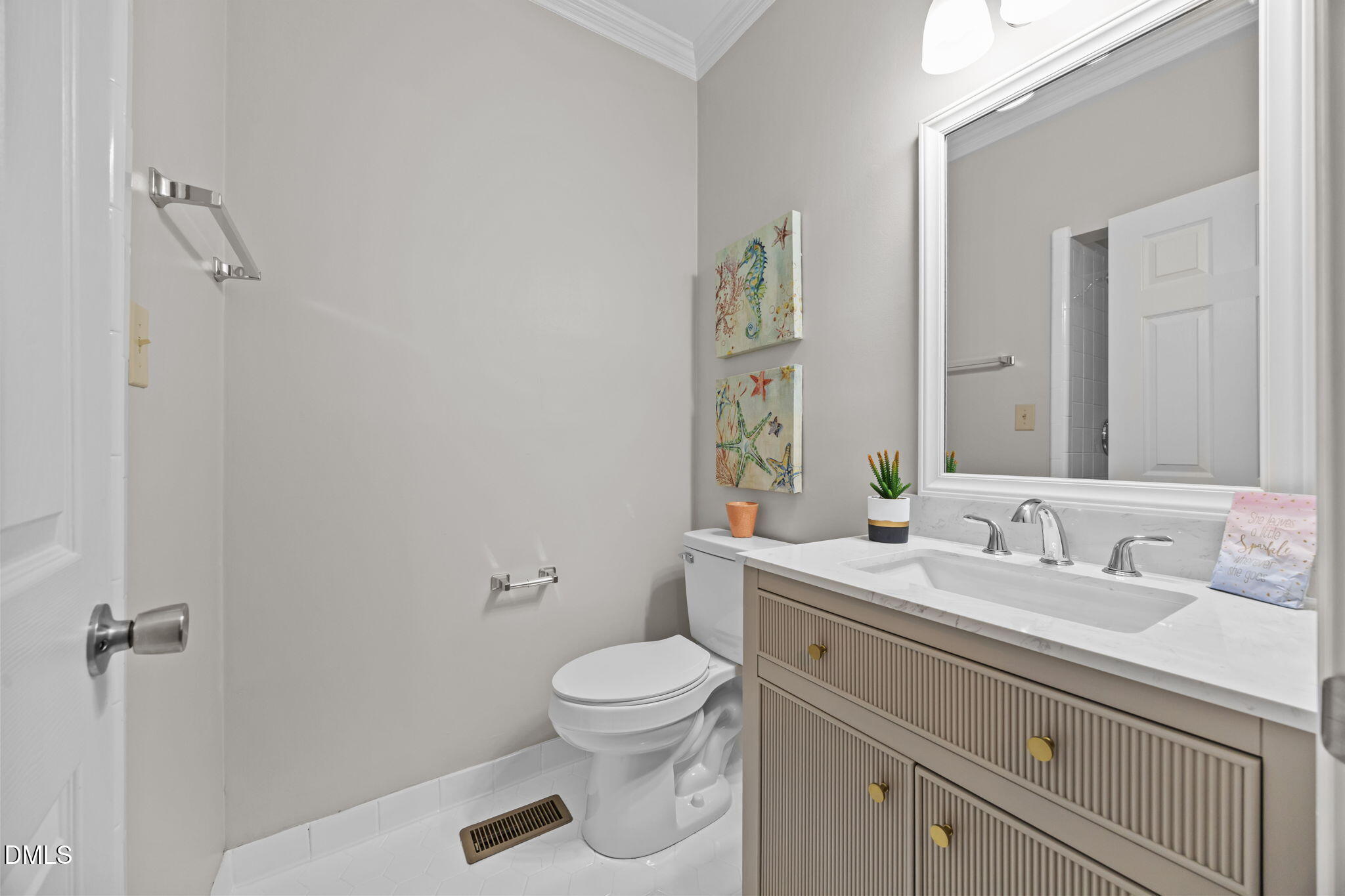 5935 Sentinel Drive Raleigh, NC 27609 - Photo 29 of 53 42-web-or-mls-IMG_5719