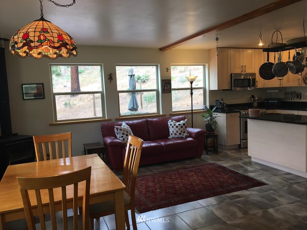 82 Burma Road Methow, WA 98834 - Photo 14 of 25