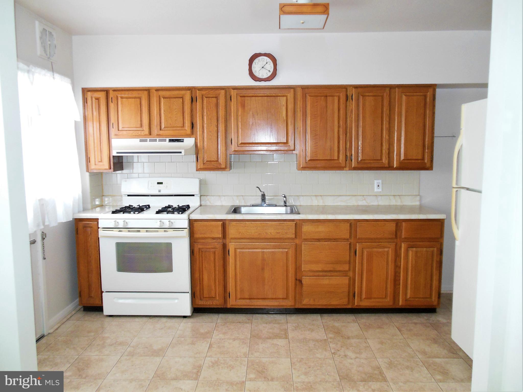 8018 Kimberly Road Baltimore, MD 21222 - Photo 12 of 57