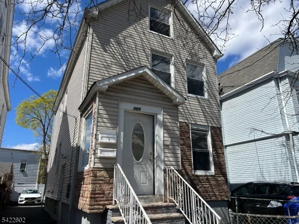 $2,200 | 389 Myrtle Avenue, Irvington, NJ 07111
