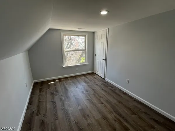 $2,200 | 389 Myrtle Avenue, Irvington, NJ 07111