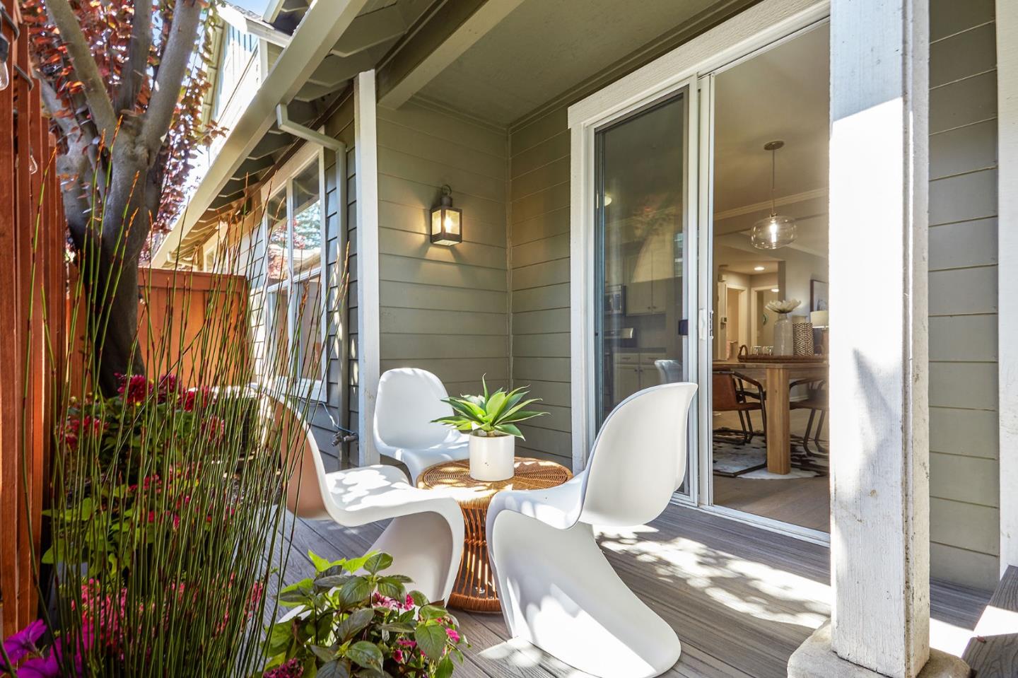 600 Willow Road, Unit 24 Menlo Park, CA 94025 - Photo 22 of 23 a view of balcony and patio