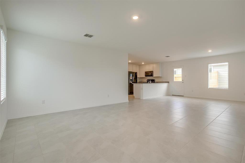 9833 Trusler Road Fort Worth, TX 76179 - Photo 4 of 24
