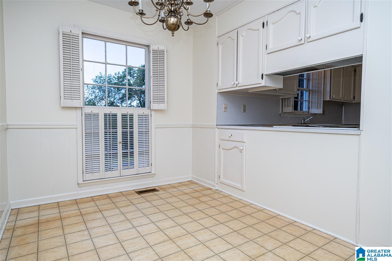 3872 Spring Valley Road Birmingham, AL 35223 - Photo 11 of 42
