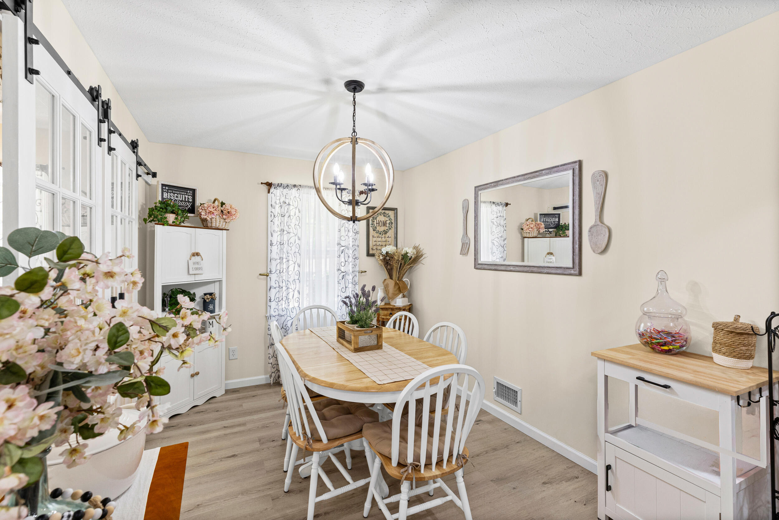 4723 Vaucluse Road Aiken, SC 29801 - Photo 11 of 33 2026-04-14_4723_vaucluse_rd-srm-11