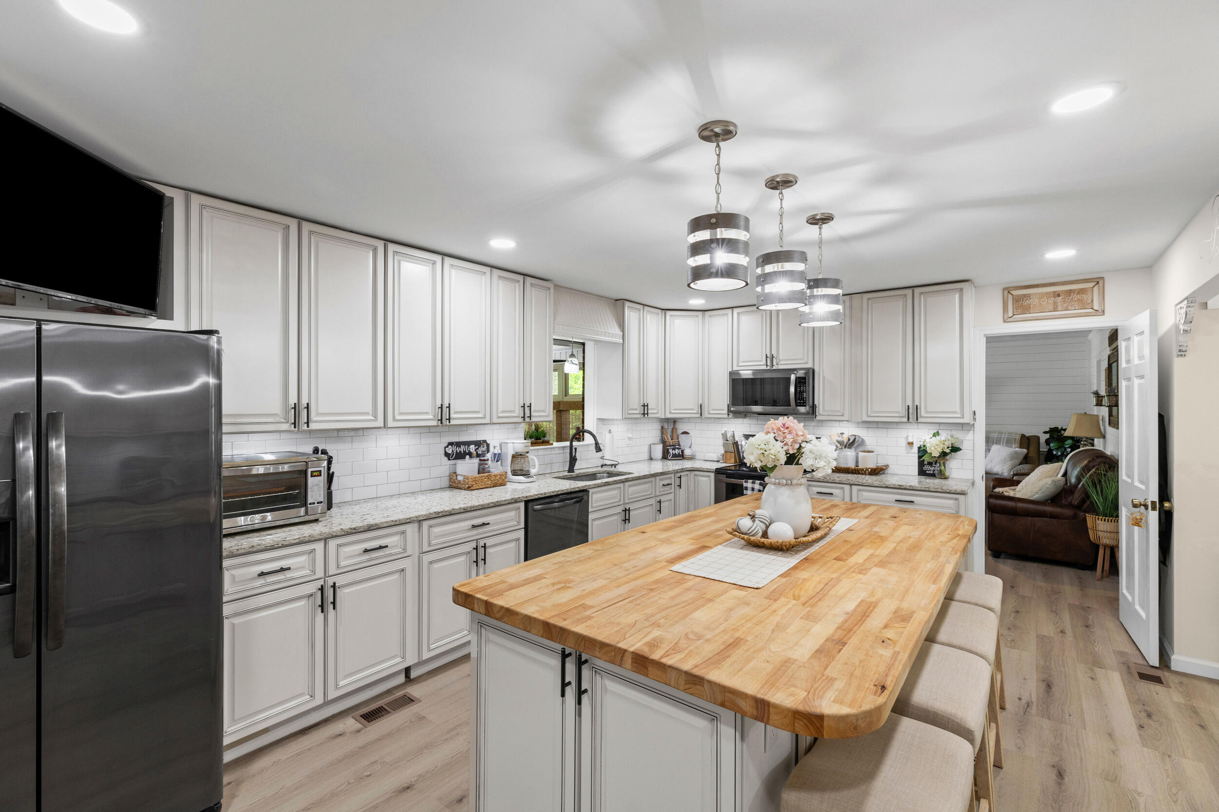 4723 Vaucluse Road Aiken, SC 29801 - Photo 14 of 33 2026-04-14_4723_vaucluse_rd-srm-14