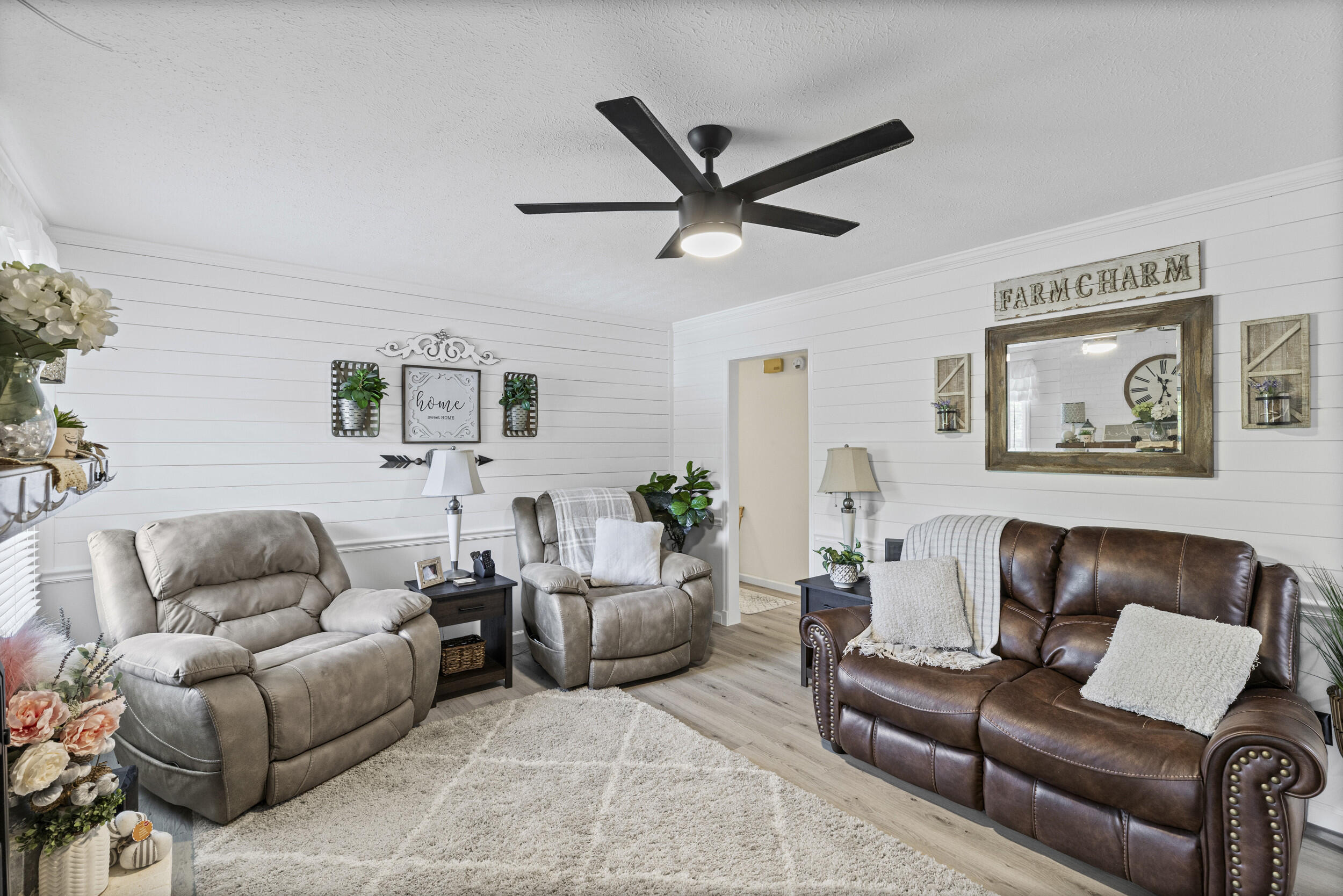 4723 Vaucluse Road Aiken, SC 29801 - Photo 8 of 33 2026-04-14_4723_vaucluse_rd-srm-08