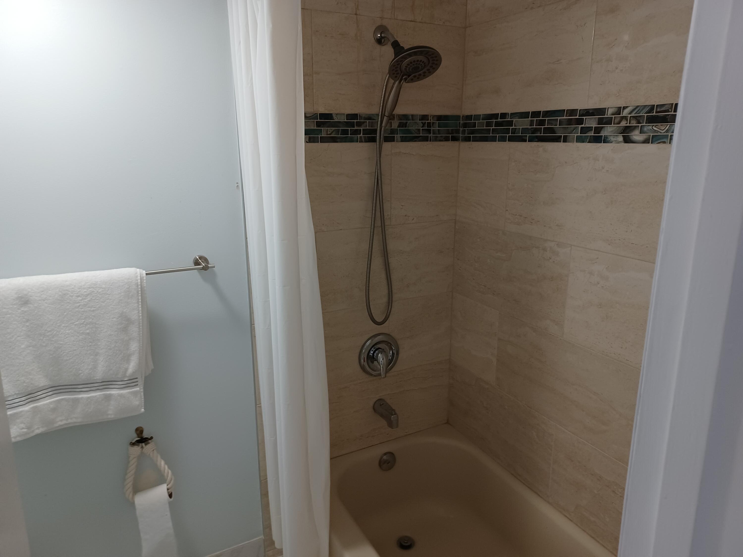 517 Dotterel Road, Unit 31B Delray Beach, FL 33444 - Photo 3 of 13 20220409_193034
