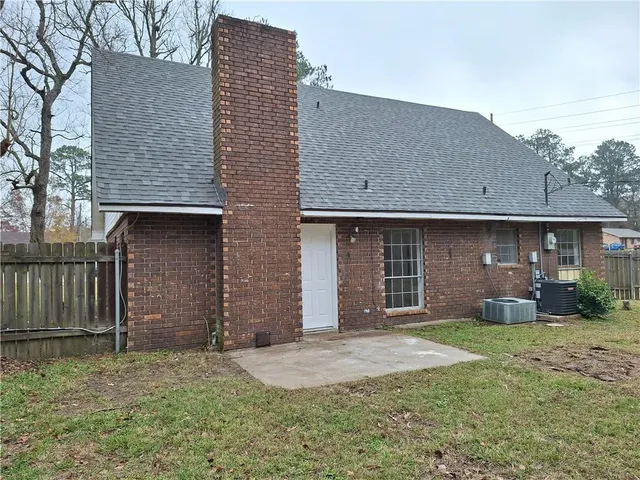 $184,999 | 103 Camellia Lane, Pineville, LA 71360