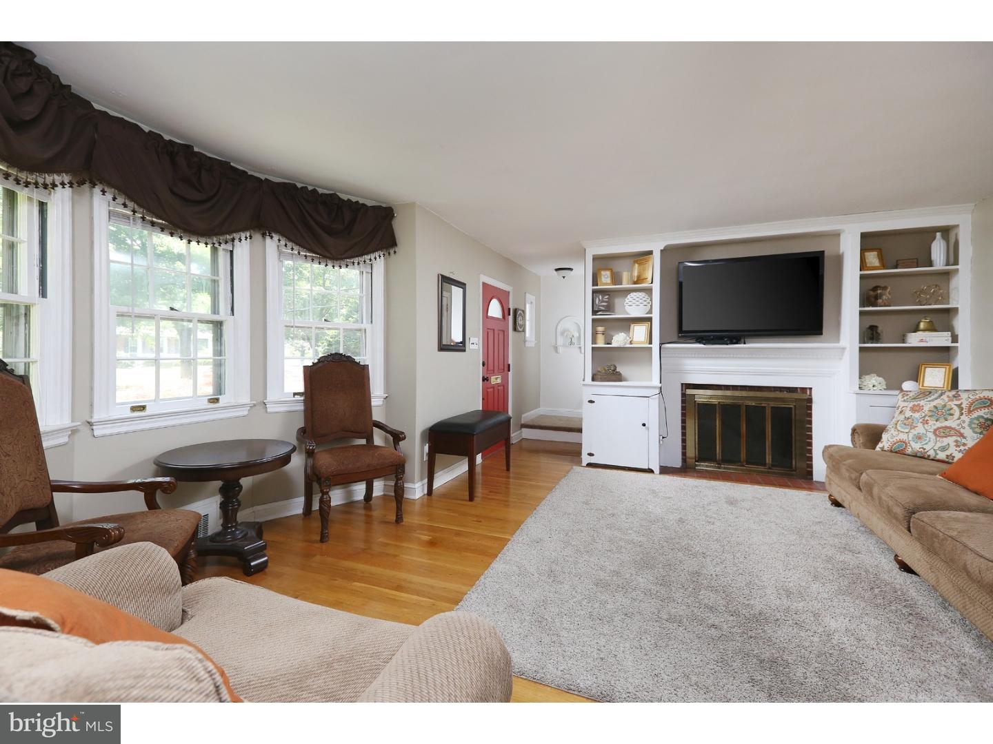 9 Lafayette Road Carneys Point, NJ 08069 - Photo 2 of 15