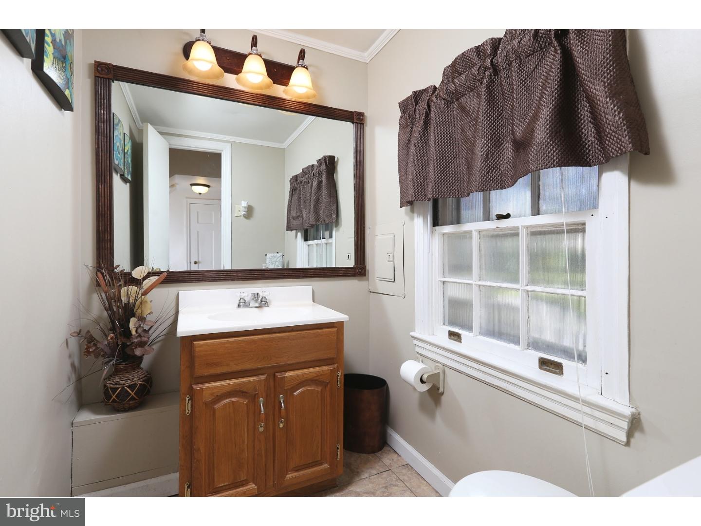 9 Lafayette Road Carneys Point, NJ 08069 - Photo 8 of 15