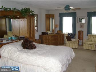 1441 Newman Road Pennsburg, PA 18073 - Photo 3 of 10 Gallery Image 3