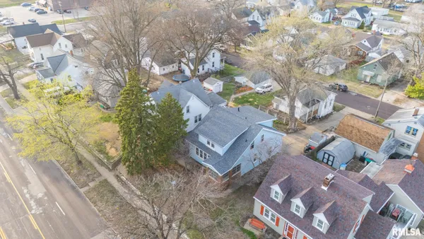 $119,900 | 921 Broadway Street, Pekin, IL 61554