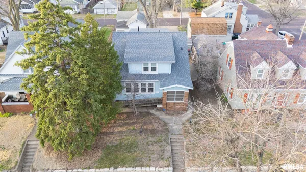 $119,900 | 921 Broadway Street, Pekin, IL 61554