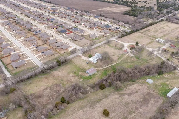 $2,750 | 2100 South Westmoreland Road, Glenn Heights, TX 75154