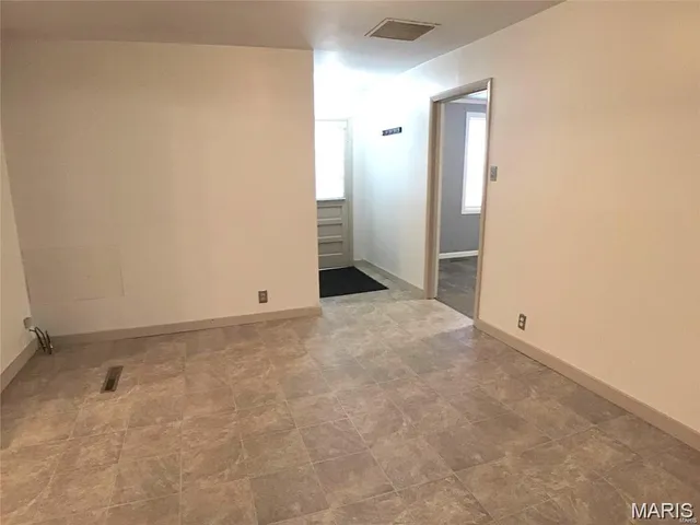 $84,500 | 963 Green Mt Lane, Belleville, IL 62220