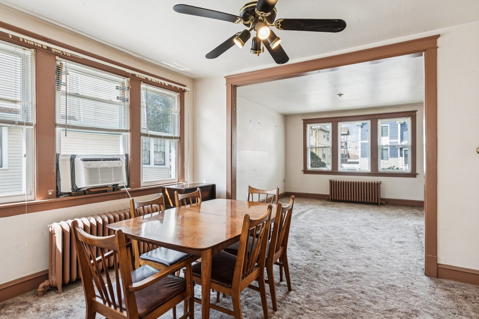 2917 North Rutherford Avenue Chicago, IL 60634 - Photo 7 of 34 a dining room with furniture and window