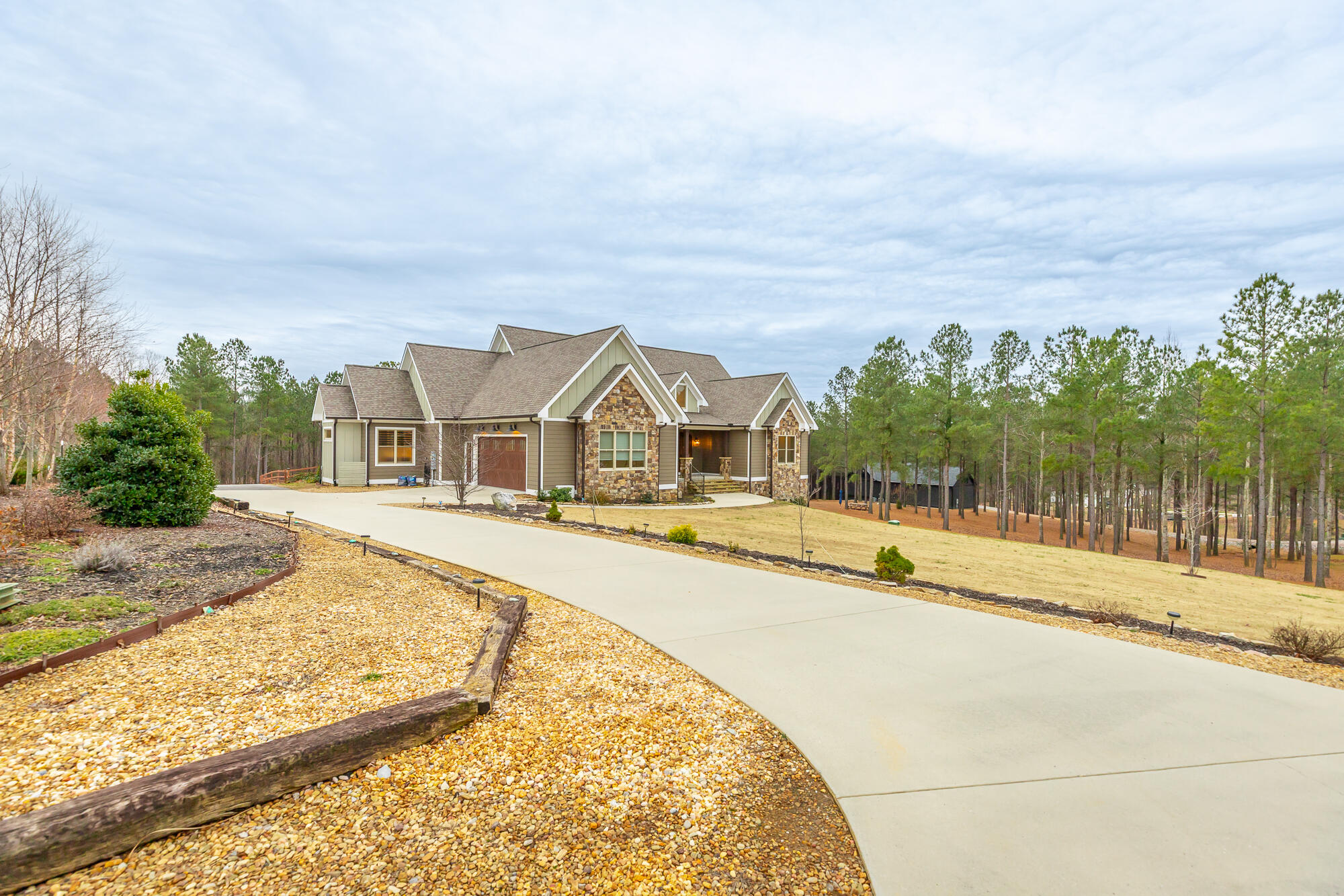 1520 Raulston Falls Drive Jasper, TN 37347 - Photo 3 of 148 1520 Raulston Falls Road HD-79