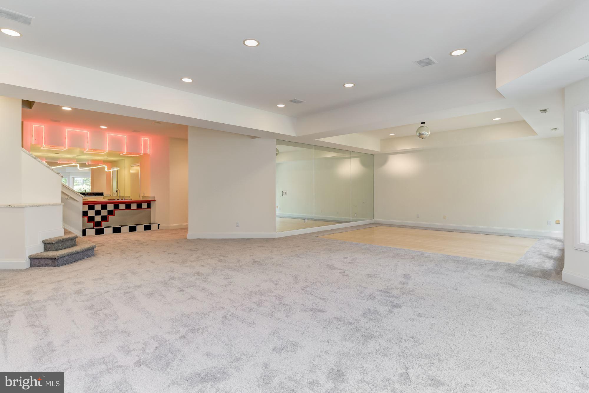 10827 Lockland Road Potomac, MD 20854 - Photo 35 of 44 Lower Level - Recreation Room
