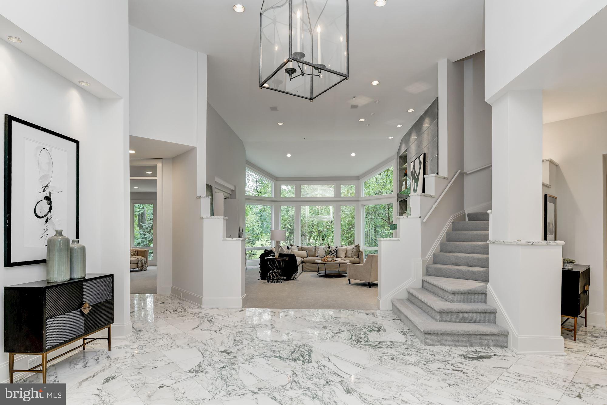 10827 Lockland Road Potomac, MD 20854 - Photo 6 of 44 Main Level - Foyer