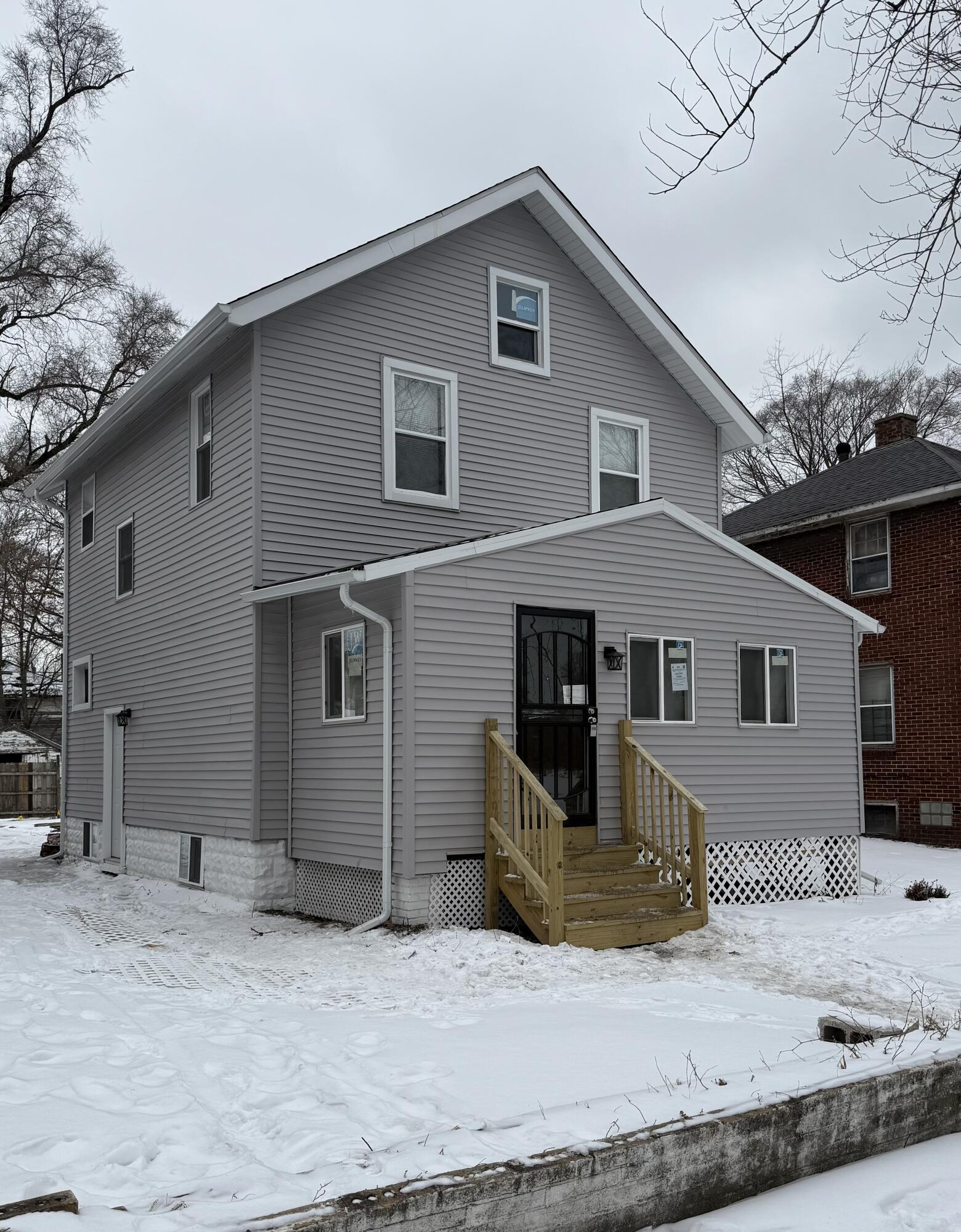 634 Kentucky Street Gary, IN 46402 - Photo 2 of 12 1560x2000