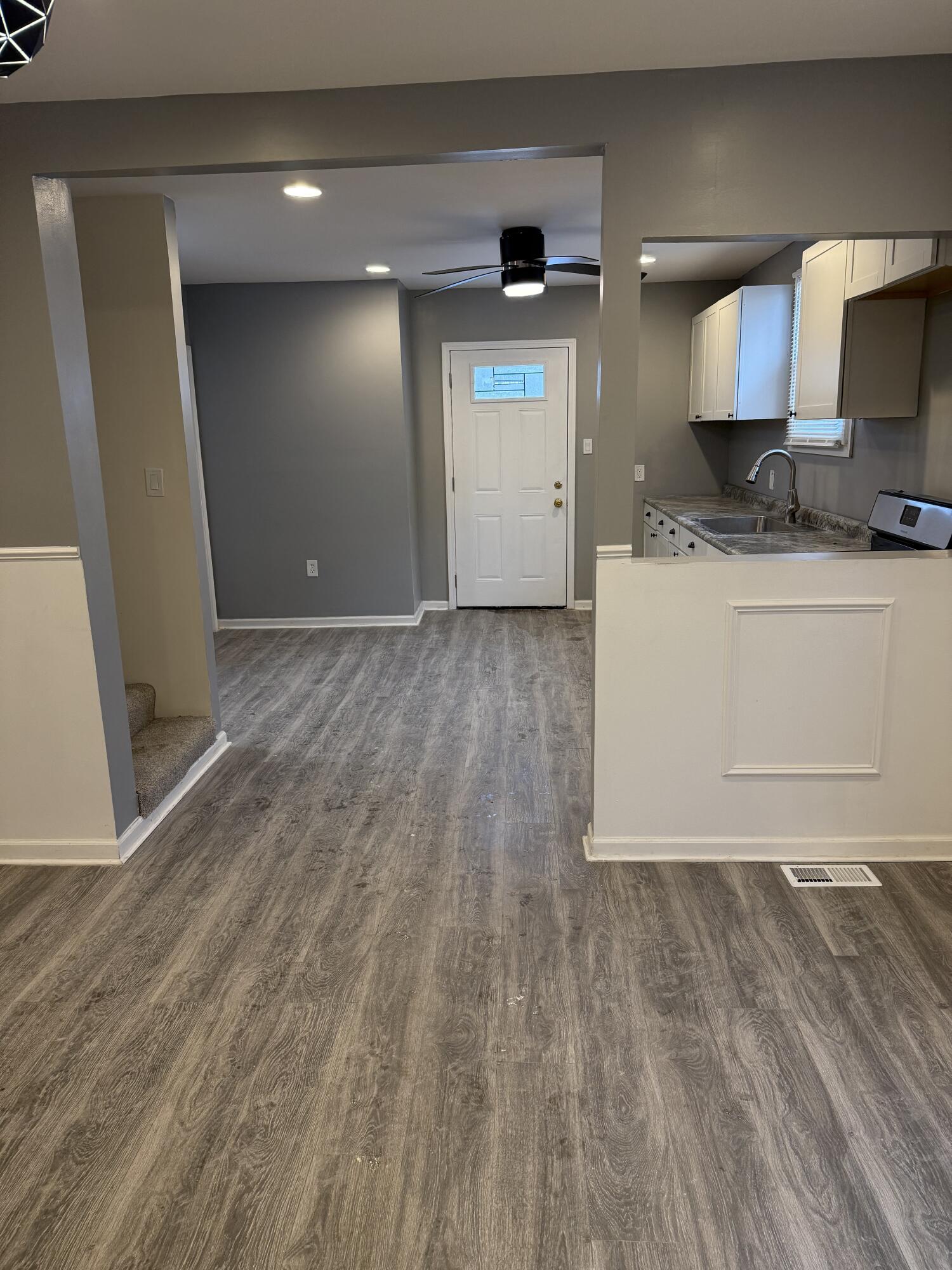 634 Kentucky Street Gary, IN 46402 - Photo 6 of 12 1500x2000