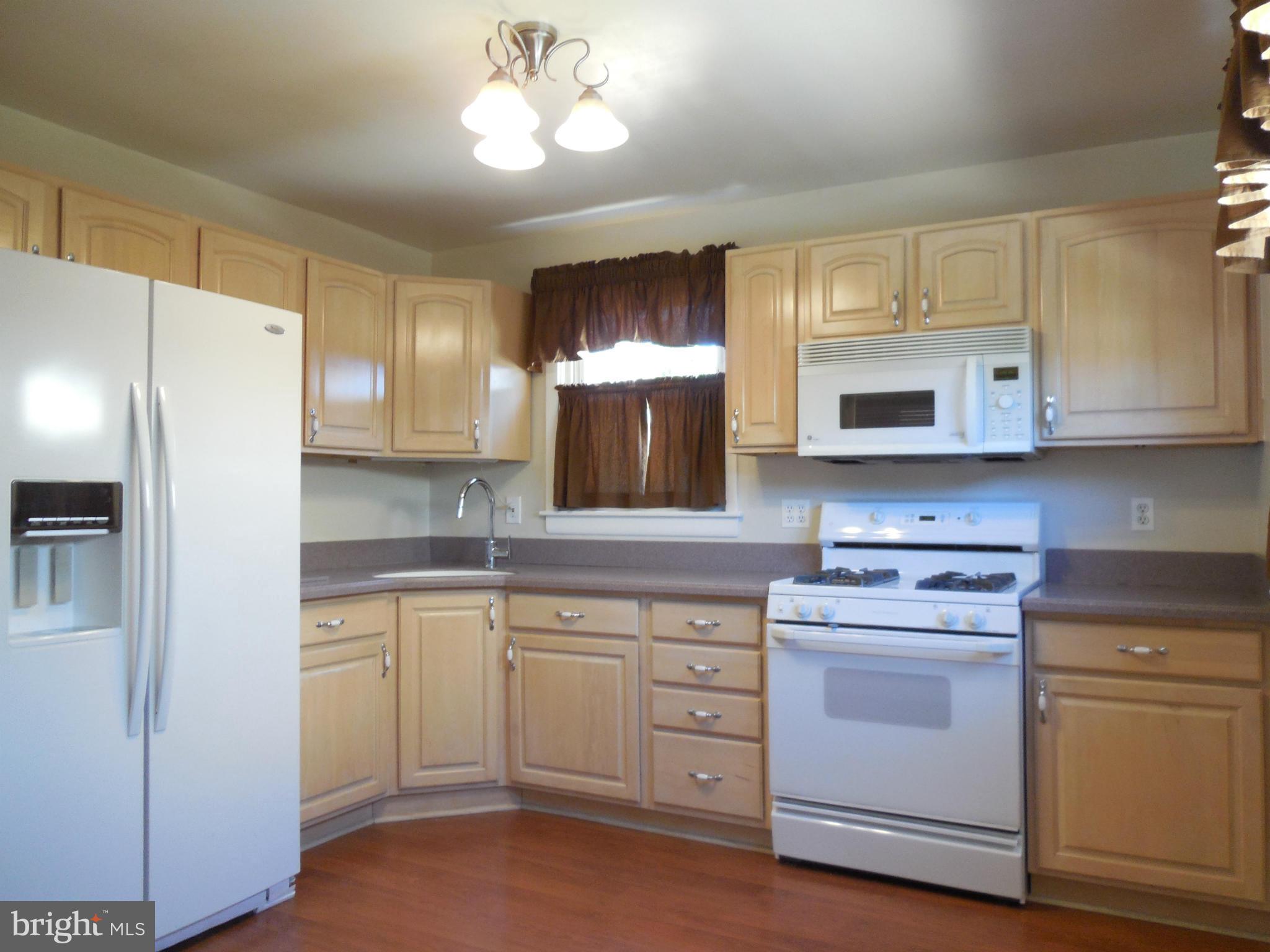 8104 Woodhaven Road Baltimore, MD 21237 - Photo 14 of 29 Kitchen